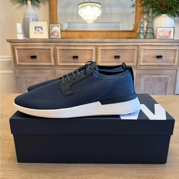 Men's Navy Casual Sneakers - Picture 4 of 7